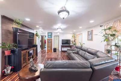 2629 S 9th St, Lebanon, OR 97355 - Photo 3