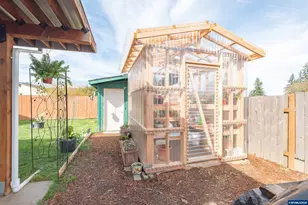 2629 S 9th St, Lebanon, OR 97355 - Photo 23