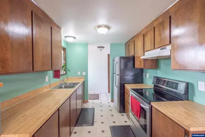 2629 S 9th St, Lebanon, OR 97355 - Photo 9