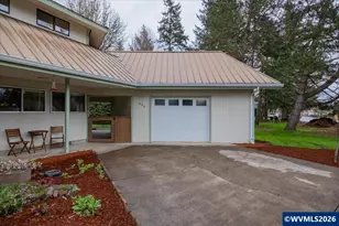 932 Olive Way E, Monmouth, OR 97361 - Photo 3