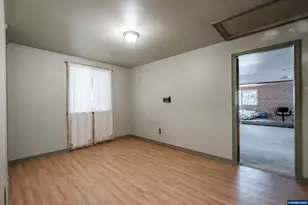 6025 SE 124th Ave, Portland, OR 97236 - Photo 21