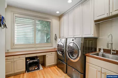 3398 Championship Dr S, Salem, OR 97302 - Photo 33