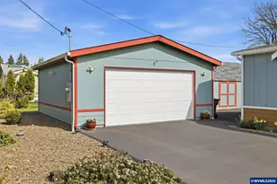 1205 37th Ave, Sweet Home, OR 97386 - Photo 27