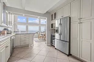 2325 SW Bard Loop Lp, Lincoln City, OR 97367 - Photo 3