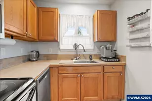 763 18th St NE, Salem, OR 97301 - Photo 7