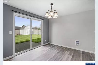 127 SW Poplar Ct, McMinnville, OR 97128 - Photo 17
