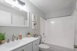 127 SW Poplar Ct, McMinnville, OR 97128 - Photo 21