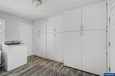 1098 SW 13th Av, Albany, OR 97321 - Photo 15