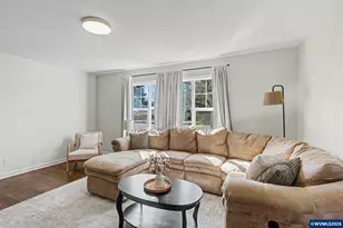 1098 SW 13th Ave, Albany, OR 97321 - Photo 7