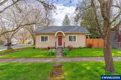 696 Breys Av NE, Salem, OR 97301 - Photo 1