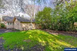 696 Breys Ave NE, Salem, OR 97301 - Photo 29