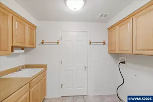 702 Castle Pines Dr N, Keizer, OR 97303 - Photo 39