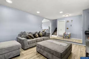 4274 5th St, Hubbard, OR 97032 - Photo 7