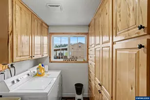 640 S Pershing St, Mount Angel, OR 97362 - Photo 25