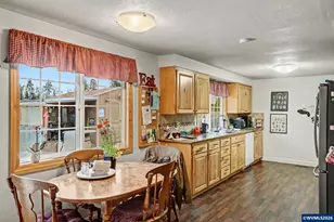 640 S Pershing St, Mount Angel, OR 97362 - Photo 11