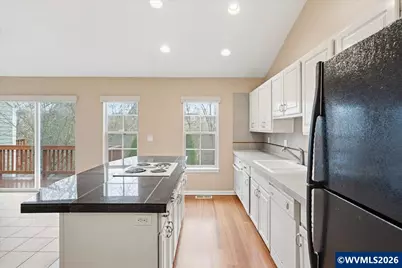 13491 SW Summerwood Dr, Portland, OR 97223 - Photo 11