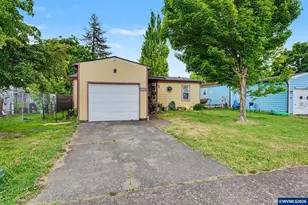 1255 SE Hood St, Albany, OR 97322 - Photo 3