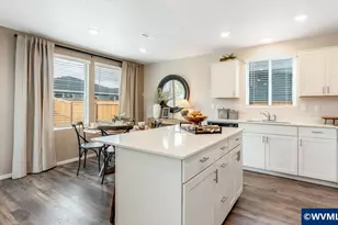 105 Greencrest St NE, Salem, OR 97301 - Photo 9