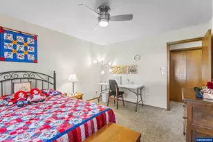 2102 78th Dr SE, Salem, OR 97317 - Photo 9