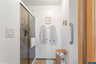 2102 78th Dr SE, Salem, OR 97317 - Photo 15