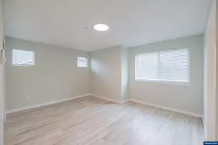 13001 S Cromptons Ln, Molalla, OR 97038 - Photo 17