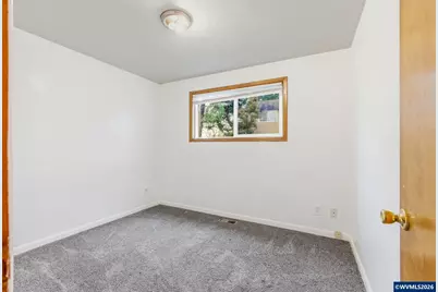 4389 Lancaster Dr NE, Salem, OR 97305 - Photo 21