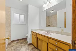 4389 Lancaster Dr NE, Salem, OR 97305 - Photo 27