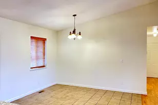 515 Angelee Ct, Lebanon, OR 97355 - Photo 17