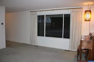 911 Cummings Ln N, Keizer, OR 97303 - Photo 7