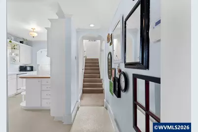 1098 E St NE, Salem, OR 97301 - Photo 13