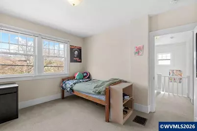 1098 E St NE, Salem, OR 97301 - Photo 27