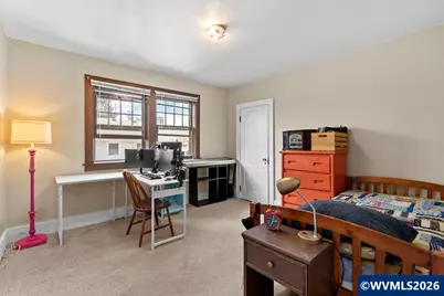 1098 E St NE, Salem, OR 97301 - Photo 29