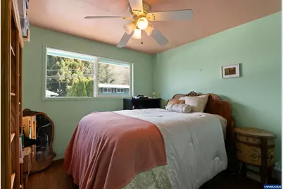 935 View St, Reedsport, OR 97467 - Photo 11