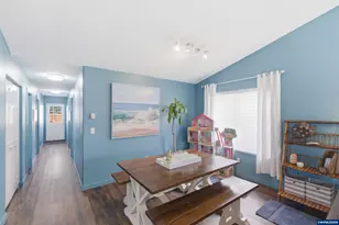 1715 SE Trudell Ct, Albany, OR 97322 - Photo 9