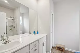 438 Greencrest St NE, Salem, OR 97301 - Photo 17