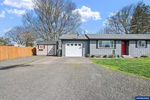 86 E 2nd St, Halsey, OR 97348 - Photo 33