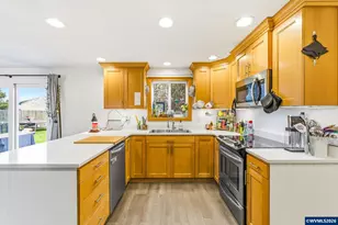 4855 Falcon Ct NE, Salem, OR 97305 - Photo 11