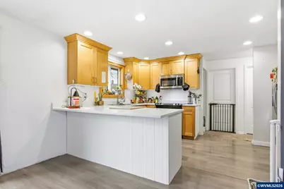 4855 Falcon Ct NE, Salem, OR 97305 - Photo 9