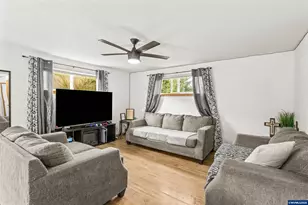 5770 Valleywood Lp SE, Salem, OR 97306 - Photo 11