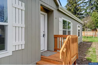 217 SE Juniper St, Mill City, OR 97360 - Photo 1