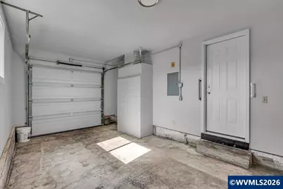 982 Queen Ct NE, Salem, OR 97301 - Photo 23