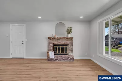 982 Queen Ct NE, Salem, OR 97301 - Photo 5