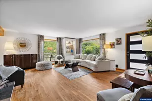 1996 Roberta Ave S, Salem, OR 97302 - Photo 9