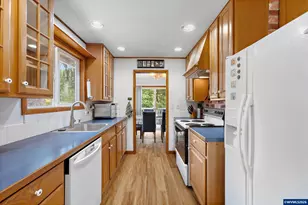 1996 Roberta Ave S, Salem, OR 97302 - Photo 15