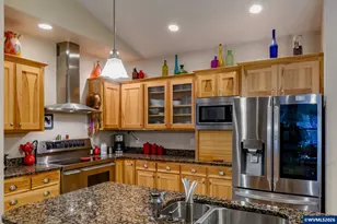 48482 Meadow Way, Oakridge, OR 97463 - Photo 9