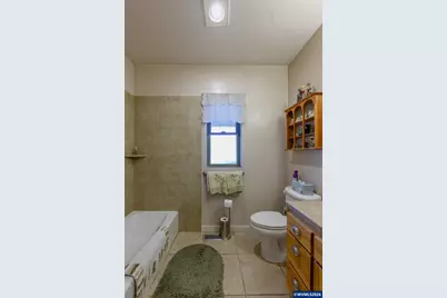 48482 Meadow Wy, Oakridge, OR 97463 - Photo 17