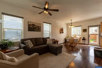 2371 Laura Vista Dr NW, Albany, OR 97321 - Photo 5