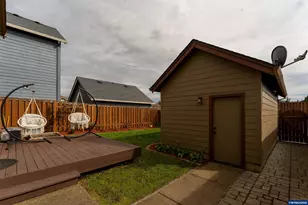 2371 Laura Vista Dr NW, Albany, OR 97321 - Photo 23