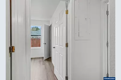 407 Jersey St, Silverton, OR 97381 - Photo 17