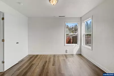 407 Jersey St, Silverton, OR 97381 - Photo 19